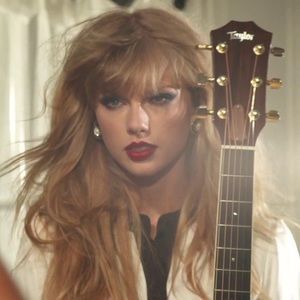 🪩TAYLOR SWIFT ISO🪩